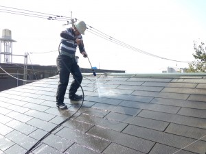 平井２０１５年10月２６日屋根高圧水洗浄状況