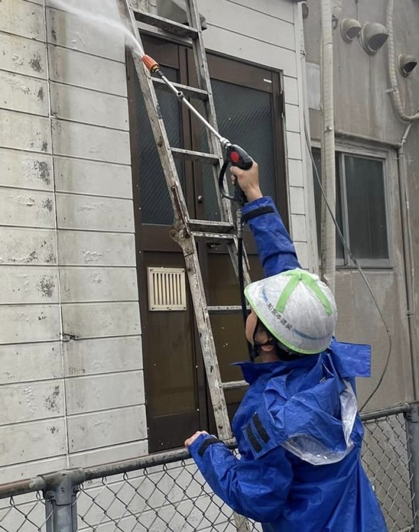 雨漏れ調査　外壁より浸水（原因発見）／熊本県熊本市東区健軍　高圧洗浄作業