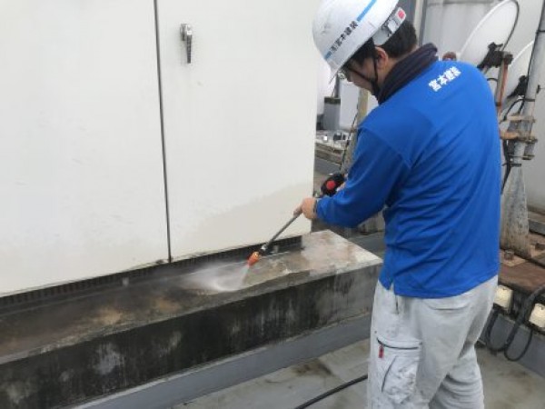 屋上防水　熊本市中央区　店舗屋上高圧洗浄