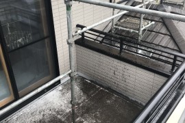 ベランダ土間塗装　熊本市南区　ベランダ土間FRP防水トップコート塗り替えの施工前画像