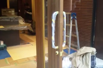 扉塗装　イメージチェンジ　熊本市店舗 Before画像