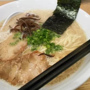 おや！熊本に博多ラーメン店発見♪一燈灯 （イットウト）のサムネイル