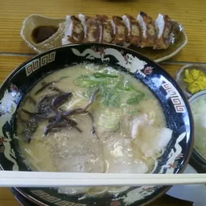 今日のランチ　長浜ラーメンのサムネイル