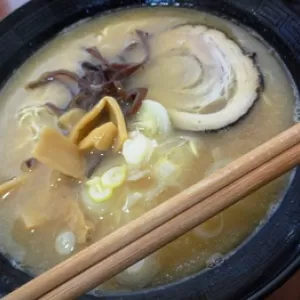 八屋ラーメン店～地球食堂 麺家 来恩閉店後～熊本のサムネイル