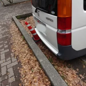 ぶ・・・ぶつけてないよ～駐車場～のサムネイル