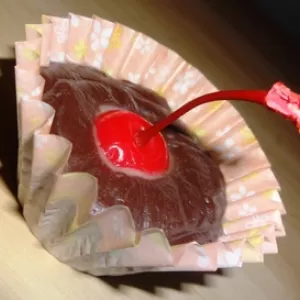 バレンタインデー私にくるのはオマケなのね～娘は友チョコ～のサムネイル