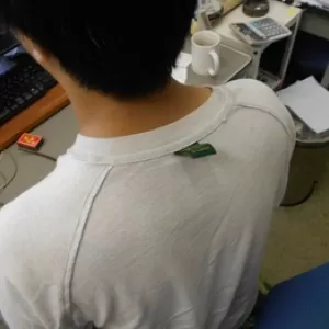 裏表Ｔシャツで午前中過ごしてしもうた。・。。俺のパカ×のサムネイル