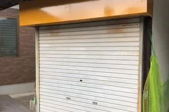 熊本県山鹿市鹿央町の住宅シャッターボックス作成後塗装工事 Before画像