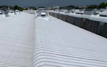 佐賀県　スレート屋根遮熱塗装工事・特殊塗装工事（工場屋根塗装3棟） After画像