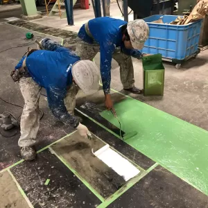 熊本県八代市・工場土間塗装（上塗り１回目）のサムネイル