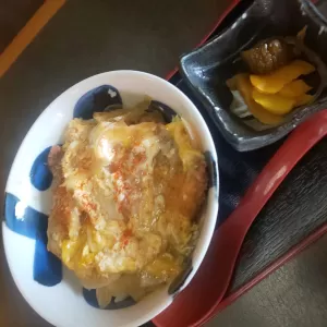 屋根塗装後の武蔵うどん店で食いすぎたぞ！のサムネイル