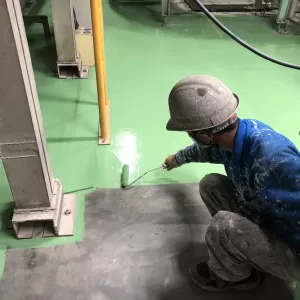 熊本県八代市・土間塗装工事（上塗り一回目）のサムネイル