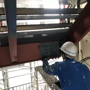 熊本市東区健軍･鉄骨塗装（階段鉄骨中塗り弱溶剤２液型シリコン使用）のサムネイル