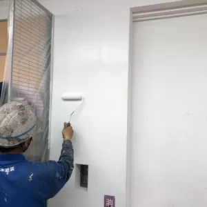 熊本市中央区･店舗内部壁EP塗装工事のサムネイル