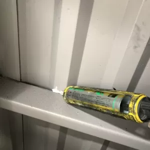 芦北工場内部壁、鉄骨    いよいよ中塗り吹付け開始！のサムネイル
