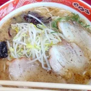 熊本ラーメン！大黒で大盛ラーメンを喰らう🎵のサムネイル