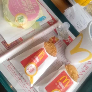 朝マックはハッシュポテト追加が僕流🎶のサムネイル