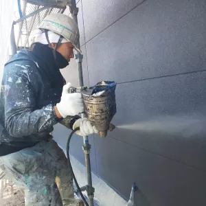 多彩模様吹付塗装(動画）ってどうするの？宮本建装のサムネイル