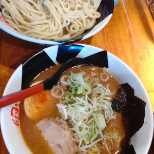 台風4号のせいで屋根塗装ができない！あっ！この前食べた　つけ麺おんのじ紹介　笑のサムネイル
