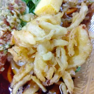 丸亀製麺のうどん弁当ナイスな腹持ち！しかも300円台♪…洗浄最高…のサムネイル