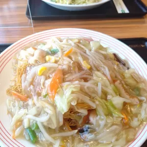 リンガーハット にて皿うどん麺2倍！100円で増し増し♪のサムネイル