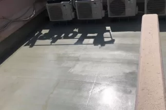 屋上防水　　ホテル屋上ウレタン防水　　熊本県熊本市中央区下通 Before画像