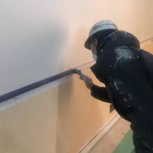店舗内部塗装　熊本市中央区　明日で５F塗装完了です！！のサムネイル