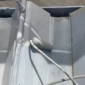 折半屋根塗装　熊本市中央区　錆止め　/　広小舞塗装　熊本市中央区　広小舞塗装完了のサムネイル