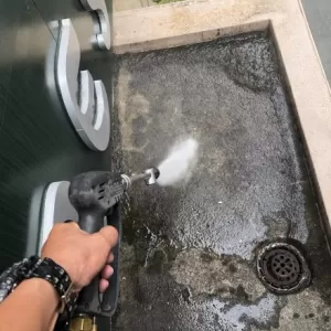 屋上防水　熊本市中央区　高圧洗浄　/　折半屋根塗装　熊本県八代市　屋根塗装工事完了！！のサムネイル