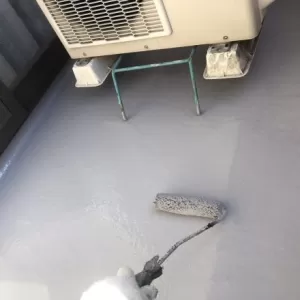 ベランダ土間塗装　熊本市北区　上塗り２回目　/　住宅塗装　熊本県菊陽町　下屋根足場解体のサムネイル