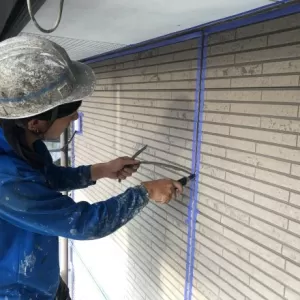 外壁塗装　熊本県大津町　既存シーリング撤去のサムネイル