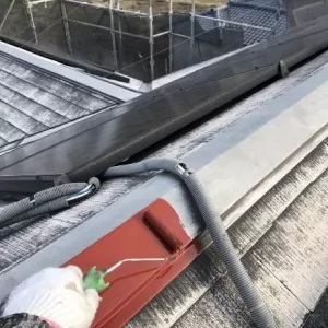 屋根塗装　熊本県宇城市　屋根板金ケレン・錆止めのサムネイル