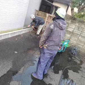 熊本市中央区新町　外壁高圧洗浄掃除・ホテル屋上防水上塗りのサムネイル