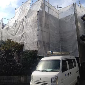 外壁屋根塗装足場組　熊本市東区月出　カーポート撤去込みのサムネイル
