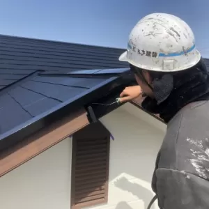 破風塗装　熊本市中央区帯山　付帯部塗装中塗りのサムネイル