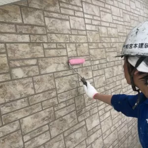 外壁クリヤー塗装　熊本県南阿蘇　フッ素クリヤー１回目のサムネイル