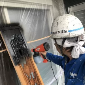 木部塗装　熊本県菊池郡菊陽町　欄間材吹き付け塗装のサムネイル