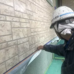 外壁クリヤー塗装　熊本県南阿蘇　塗装前養生のサムネイル