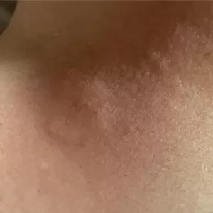 布団の中に・・・のサムネイル