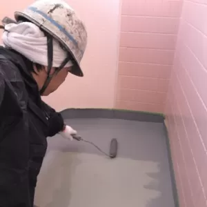 ベランダ防水　熊本市中央区中央街　ベランダ土間中塗り、上塗りのサムネイル