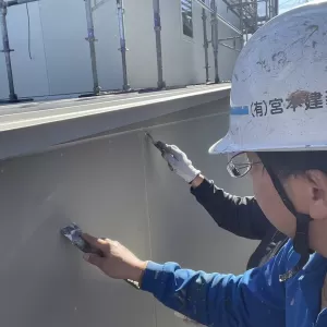 外壁塗装下地処理【新築】パテ打ち　熊本市東区小山町のサムネイル