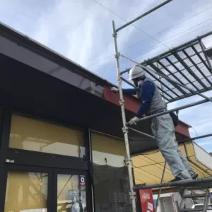 鉄骨塗装　熊本県人吉市　H鋼中塗り、上塗り（コスモマイルドシリコン）のサムネイル