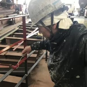 鉄骨塗装　熊本県上益城郡　新築住宅手摺り鉄骨塗装のサムネイル