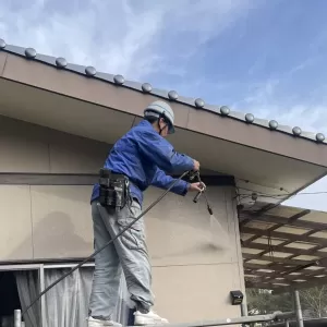 外壁塗装高圧洗浄時に猫ちゃんがチラチラ🐈可愛かった♪ 熊本県玉名郡和水町にて💦のサムネイル