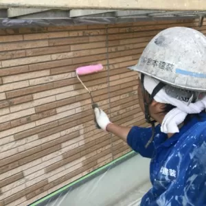 外壁クリヤー塗装　熊本県菊陽町　外壁フッ素クリヤー1回目のサムネイル