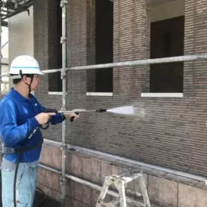 外壁塗装　熊本市北区龍田　塗装前高圧洗浄のサムネイル
