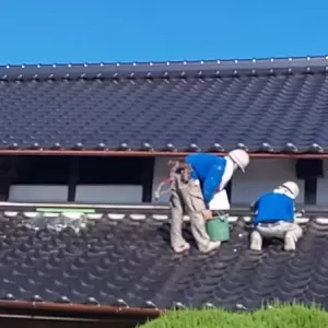 瓦屋根塗装と瓦の割れ｜部分交換で直せる？劣化の原因から費用相場まで徹底解説のサムネイル