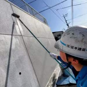 熊本市北区清水万石 外壁・塀セラミシリコン調色塗装工事　長柄使用のサムネイル
